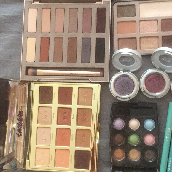 Beauty Bundle. Some EUC. Some new!! - Picture 3 of 8